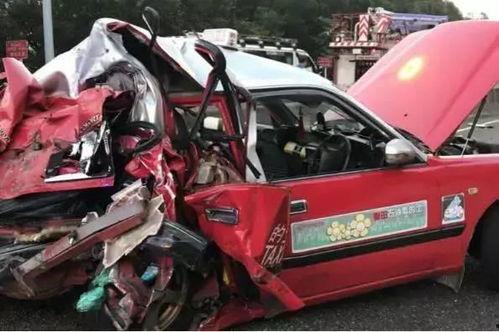 龙泉车祸最新爆料视频,事故现场惊心动魄瞬间  第2张 龙泉车祸最新爆料视频,事故现场惊心动魄瞬间  第2张