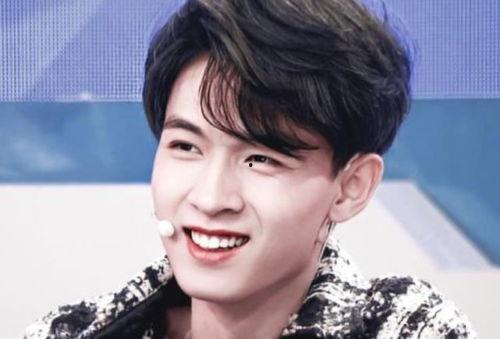 王灿演员爆料视频大全最新,揭秘娱乐圈不为人知的一面  第2张 王灿演员爆料视频大全最新,揭秘娱乐圈不为人知的一面  第2张