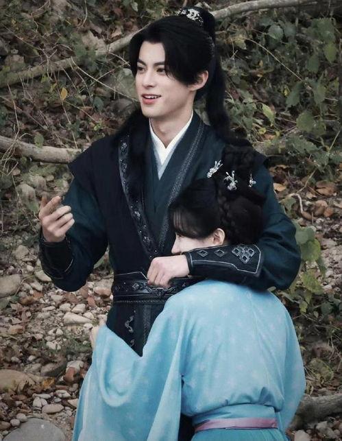 田曦薇恋情爆料最新,神秘男友身份引热议,甜蜜互动曝光!  第3张 田曦薇恋情爆料最新,神秘男友身份引热议,甜蜜互动曝光!  第3张